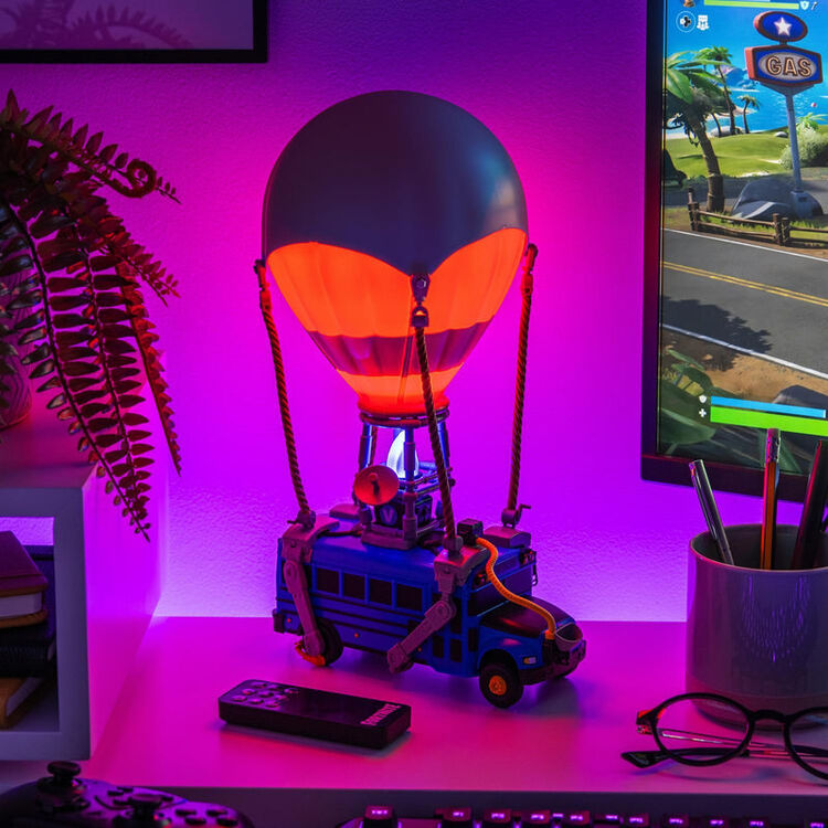 Fortnite - Candeeiro Battle Bus