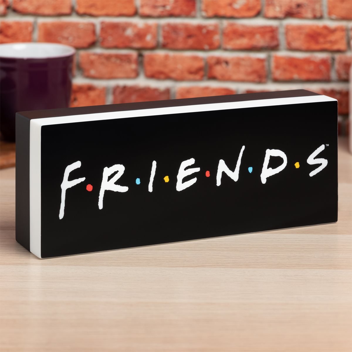 Friends - Candeeiro Logo.