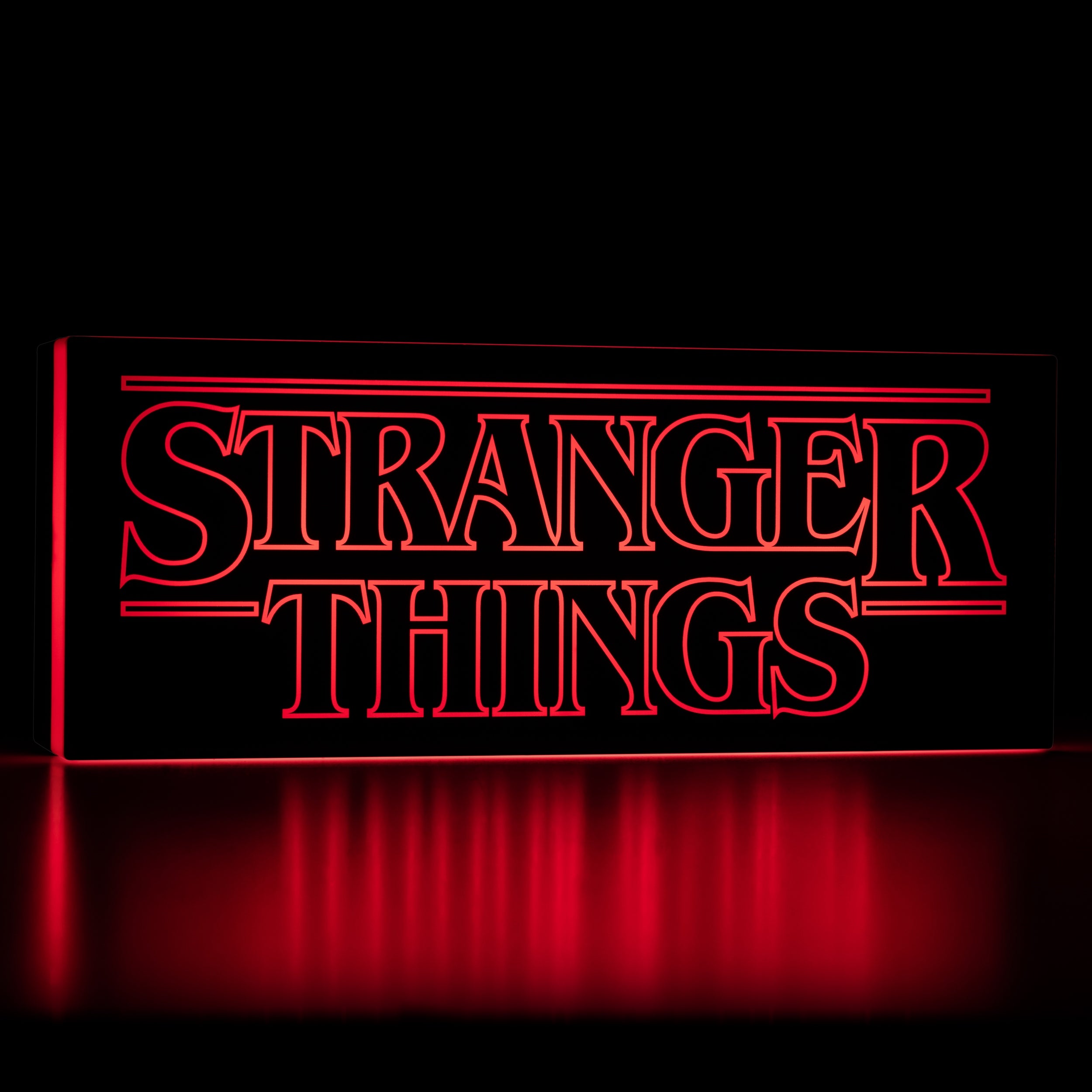 Stranger Things - Candeeiro Logo